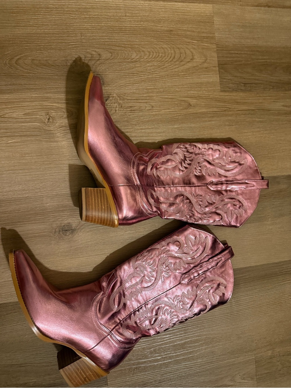 Metallic Pink Western Cowboy Boots - Women